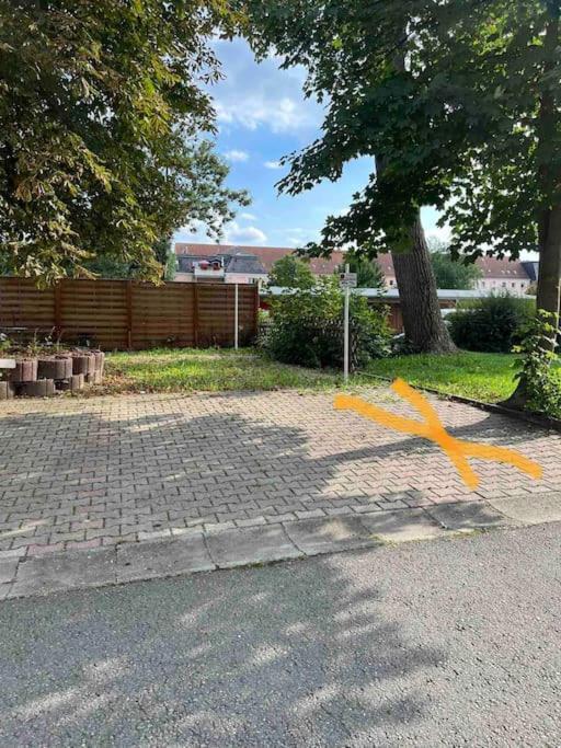 Stilvolle Ferienwohnung Mit Stellplatz Wlan Free Netflix Naehe Bahnhof Zwickau Eksteriør bilde